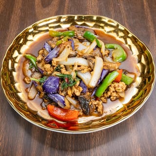 V4: Pad Ma Kuer Yao